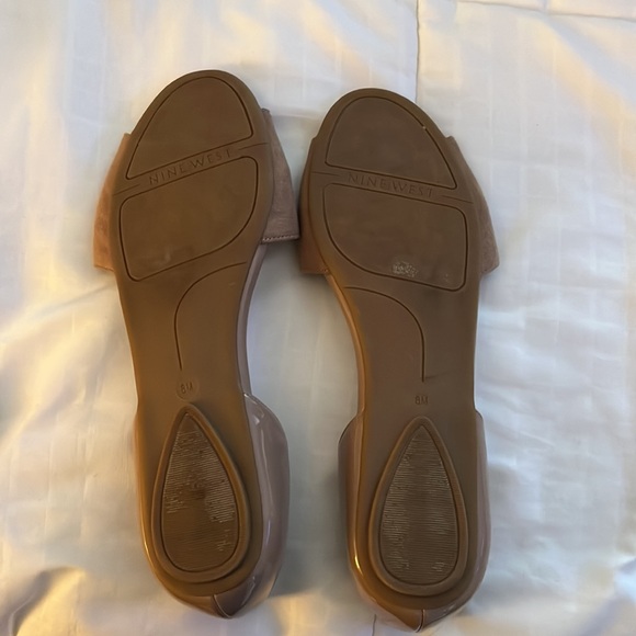 Nice west slip ons with a peep toe. Beige - Picture 2 of 3